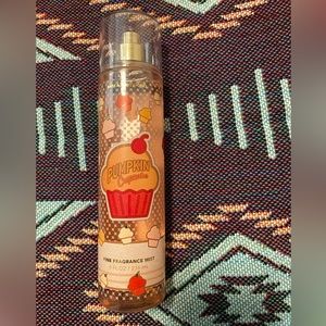 Bath & Body Works Pumpkin Cupcake Fine Fragrance Mist